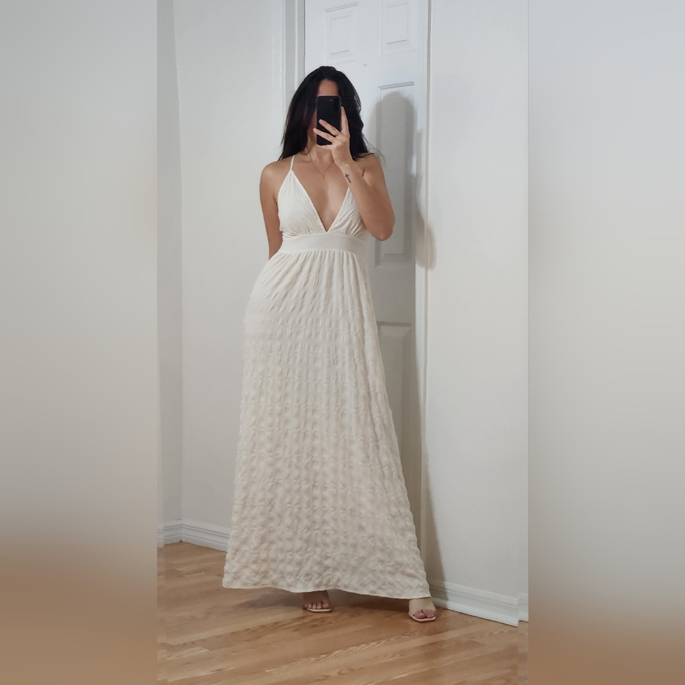 Elegant Cream Maxi Dress